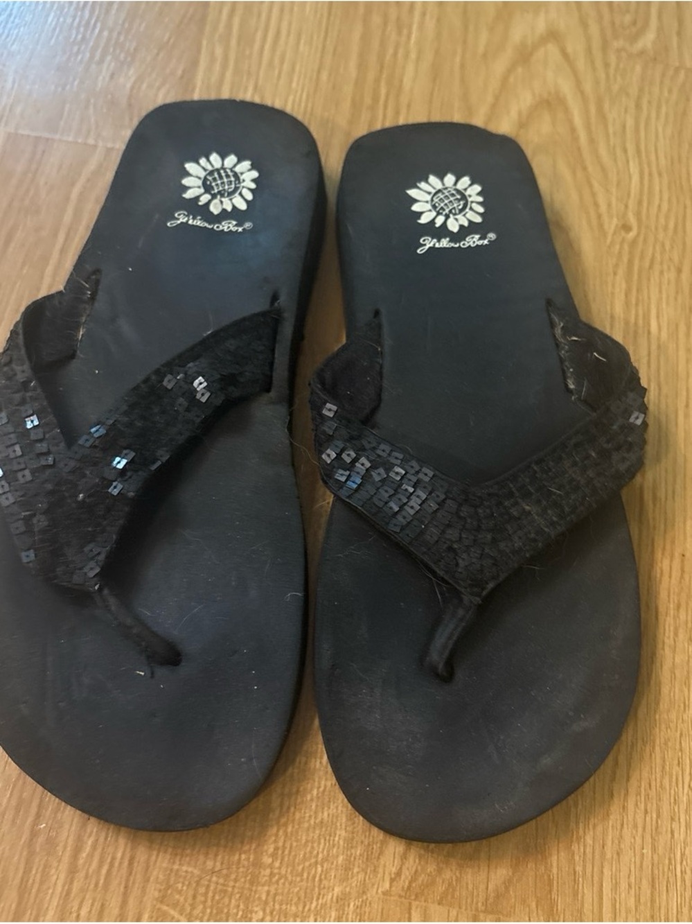 Black Sequin Strap Women's Flip Flop Sandals